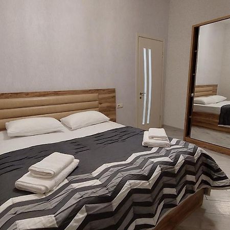 Elit Apartments บาทูมิ ภายนอก รูปภาพ