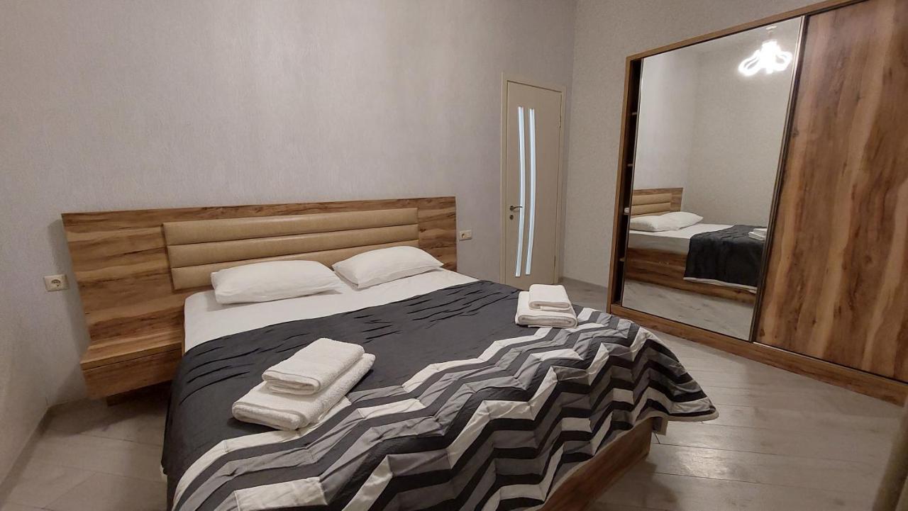 Elit Apartments บาทูมิ ภายนอก รูปภาพ