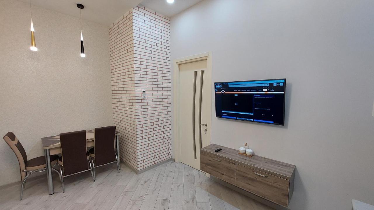 Elit Apartments บาทูมิ ภายนอก รูปภาพ
