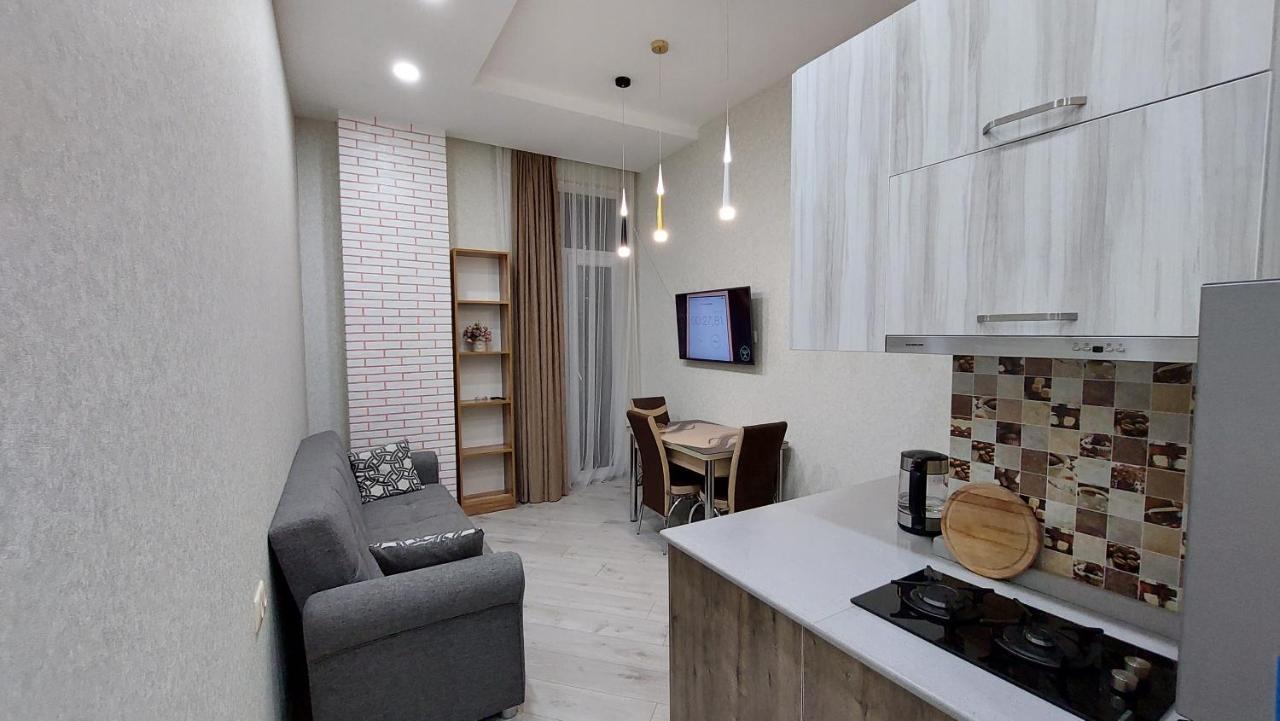 Elit Apartments บาทูมิ ภายนอก รูปภาพ
