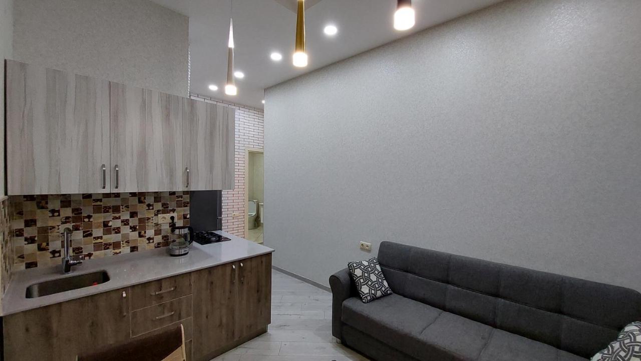 Elit Apartments บาทูมิ ภายนอก รูปภาพ