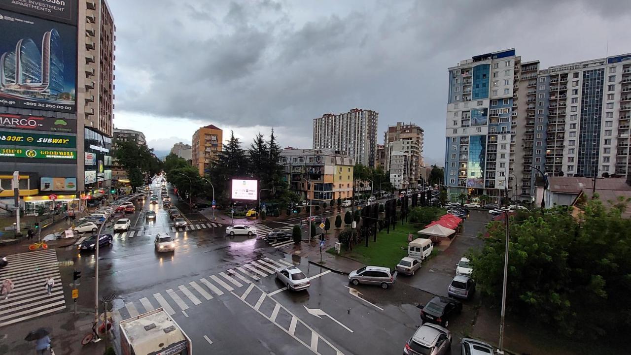 Elit Apartments บาทูมิ ภายนอก รูปภาพ
