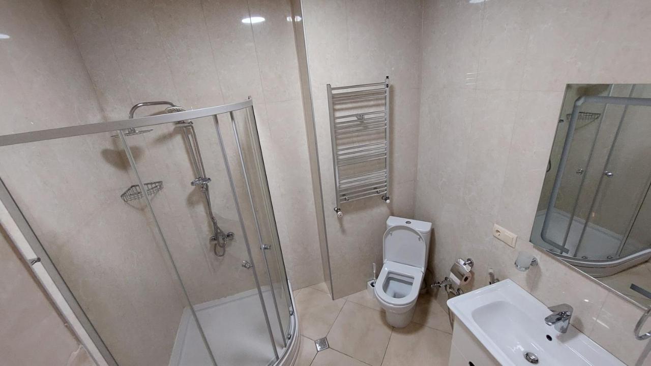 Elit Apartments บาทูมิ ภายนอก รูปภาพ
